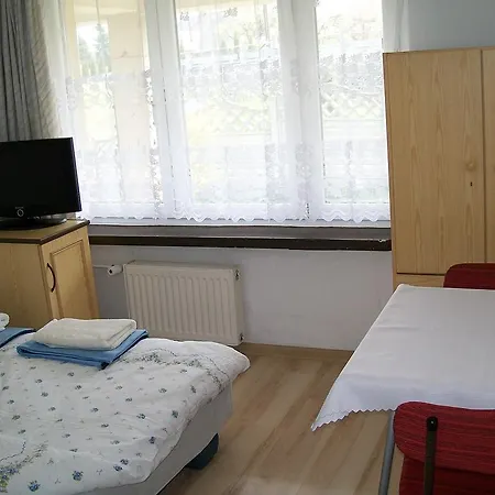 ホームステイ Pokoje Goscinne Mazur シュチルク